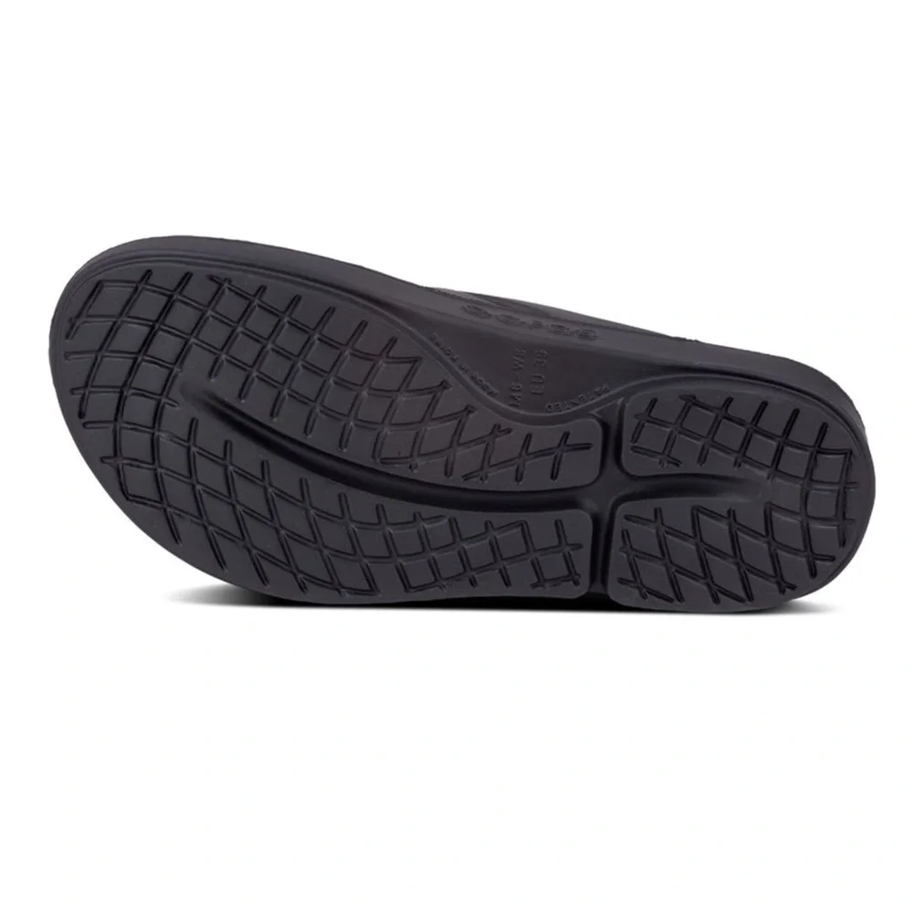 New Oofos Ooriginal Sandals in Black Size 9 Men’s